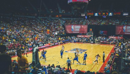 爱游戏在线娱乐官网-拜仁慕尼黑客场3-0战胜奥格斯堡，豪取八连胜，拜仁慕尼黑对奥格斯堡比分预测