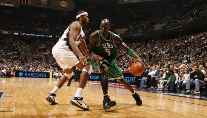 爱游戏体育官方在线-新疆男篮士气高涨，目标前进一步，新疆男篮简介